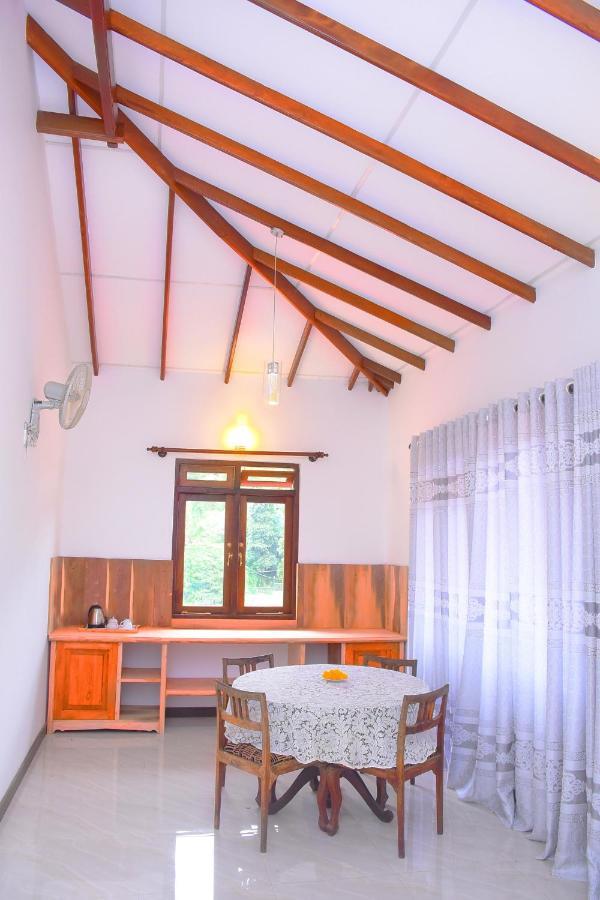 Rock Edge Residence Kandy Buitenkant foto